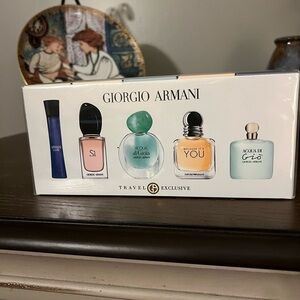 Giorgio Armani Travel Exclusive Fragrance Collection